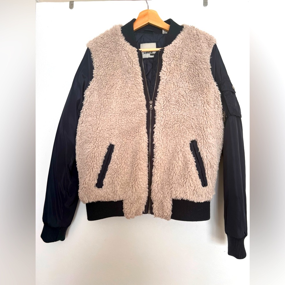 Levi’s, size M, bomber jacket with fur vest detail